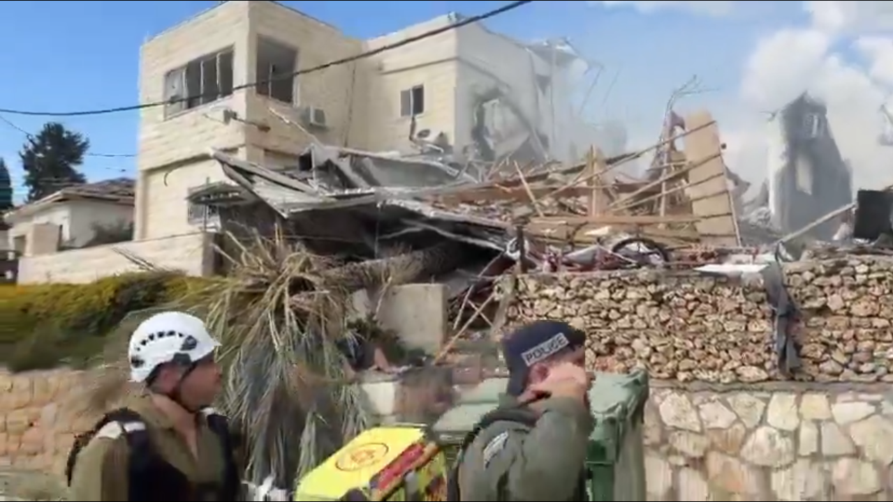 ইরানের ক্ষেপণাস্ত্র হামলায় ইসরায়েলে নিহত ৮