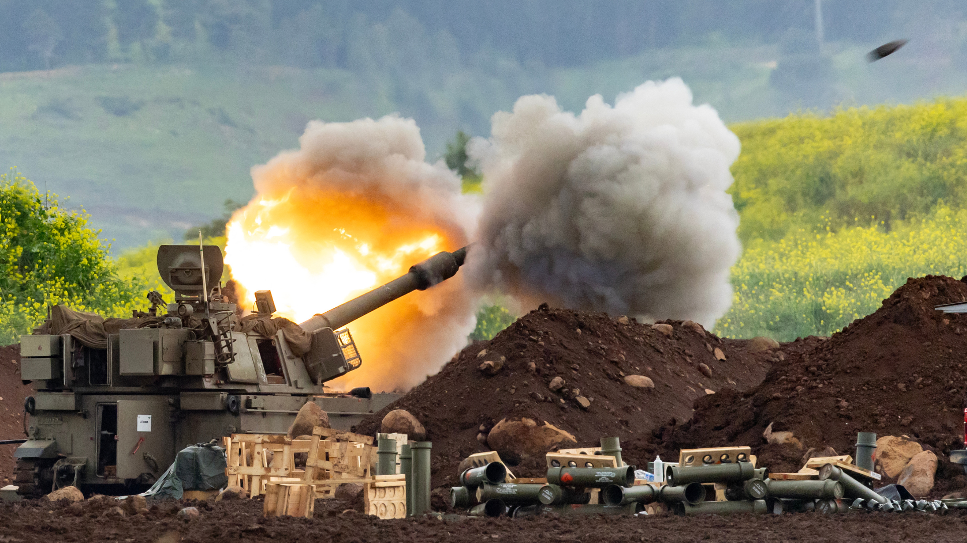 লেবাননে ইসরায়েলের স্থল অভিযান শুরু