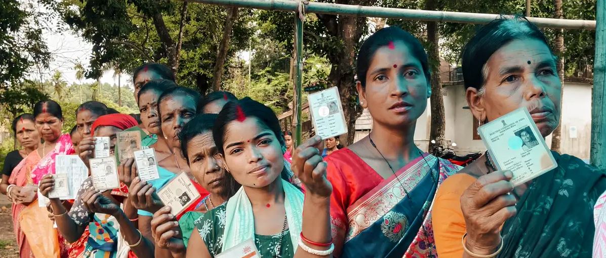 বিক্ষিপ্ত অশান্তির মাঝে শেষ হলো প্রথম দফার ভোট