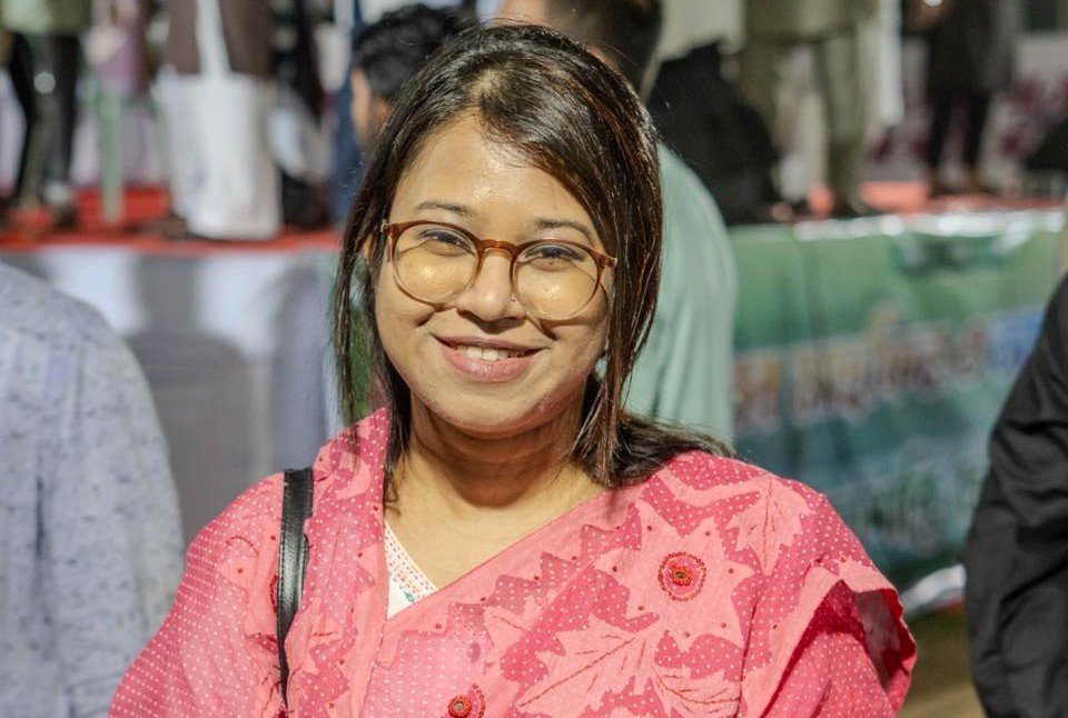 সংরক্ষিত আসনে এনসিপি নেত্রী মনিরা শারমিনের প্রার্থিতা নিয়ে যা বলছে ইসি