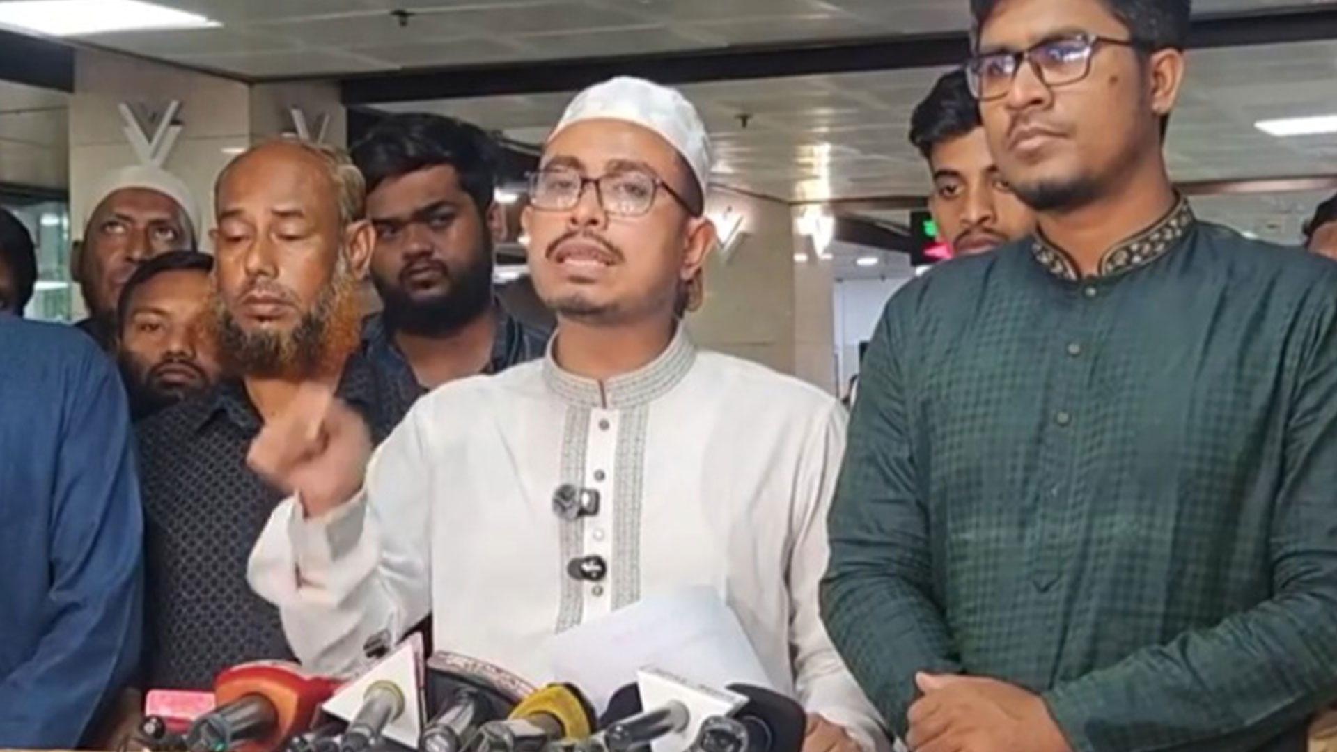 ‘গুপ্ত’ শব্দচয়ন প্রধানমন্ত্রী পদের সঙ্গে যায় না: সাদিক কায়েম