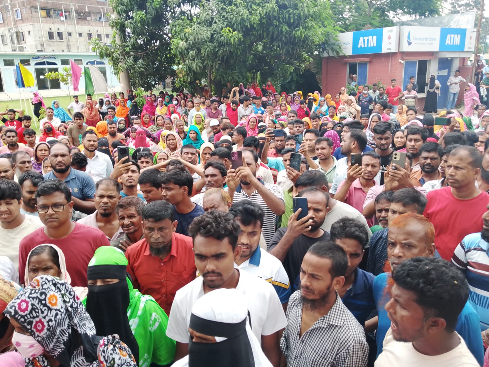 গাজীপুরে ১৮০০ শ্রমিকের কারখানা স্থায়ীভাবে বন্ধ