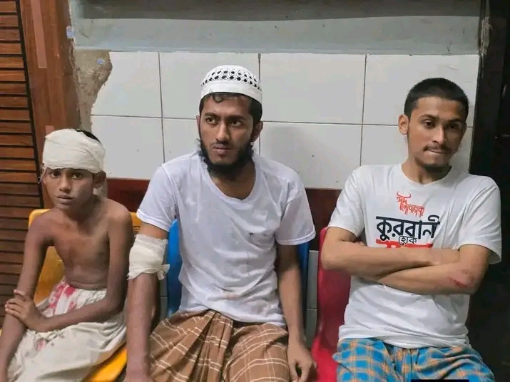 ব্রাহ্মণবাড়িয়ায় উচ্চশব্দে গান বাজানো নিয়ে পুলিশের সঙ্গে মাদ্রাসাছাত্রদের সংঘর্ষ, আহত ৩০