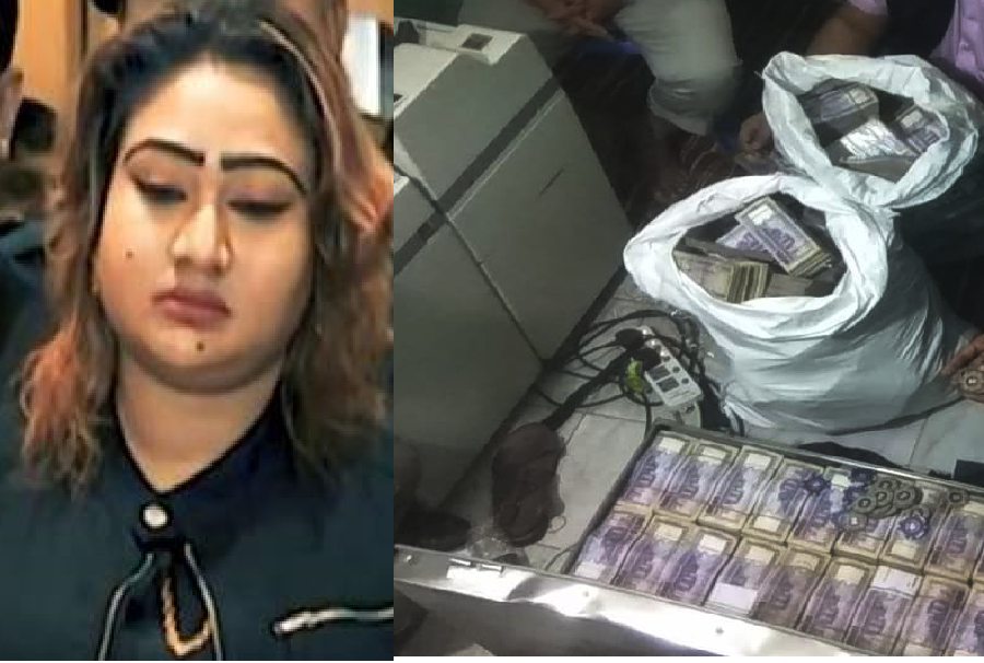 এনু-রূপনের টাকায় চাপা পাপিয়া কাহিনী?