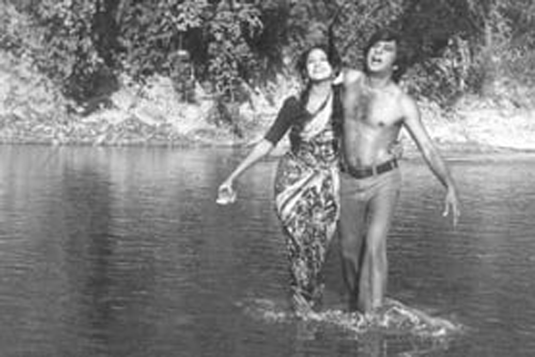 নায়করাজ অভিনীত আলোচিত ১০ চলচ্চিত্র