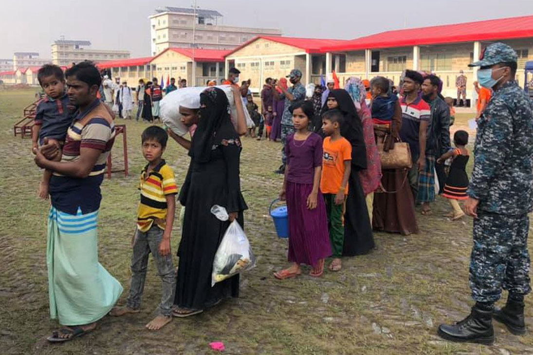 ভাসানচরে পৌঁছেছেন রোহিঙ্গারা