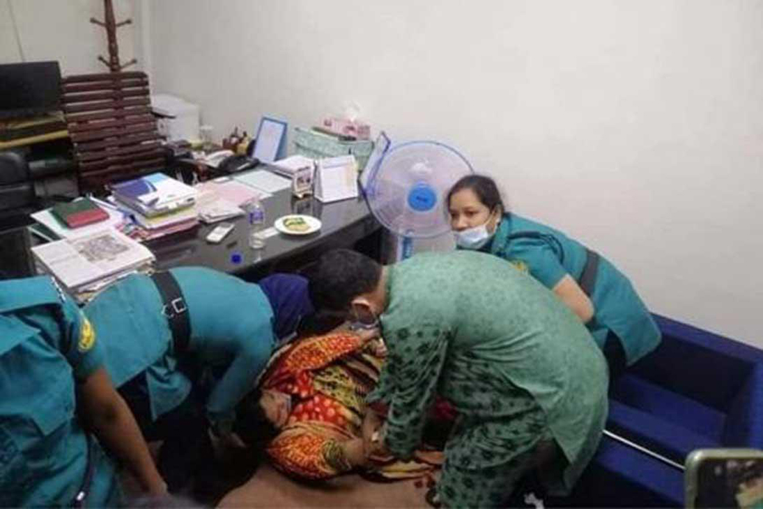 রোজিনাকে হেনস্তাকারীদের বিরুদ্ধে মামলা করবে পরিবার