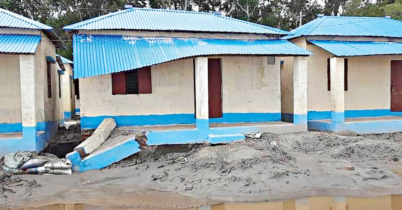 আশ্রয়ণ প্রকল্পের ঘর: অসাধুতায় পর্যবসিত একটা ভালো উদ্যোগ