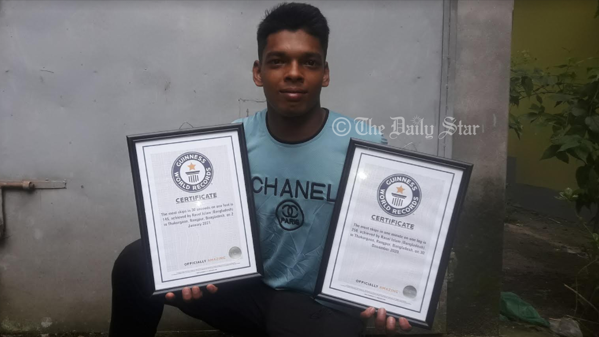 স্কিপিং রোপে রেকর্ড গড়ে গিনেস বুকে ঠাকুরগাঁওয়ের রাসেল