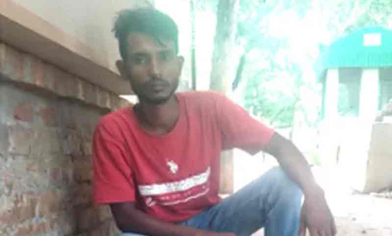 কালশী কবরস্থান থেকে ভরদুপুরে কঙ্কাল চুরি করতে গিয়ে আটক