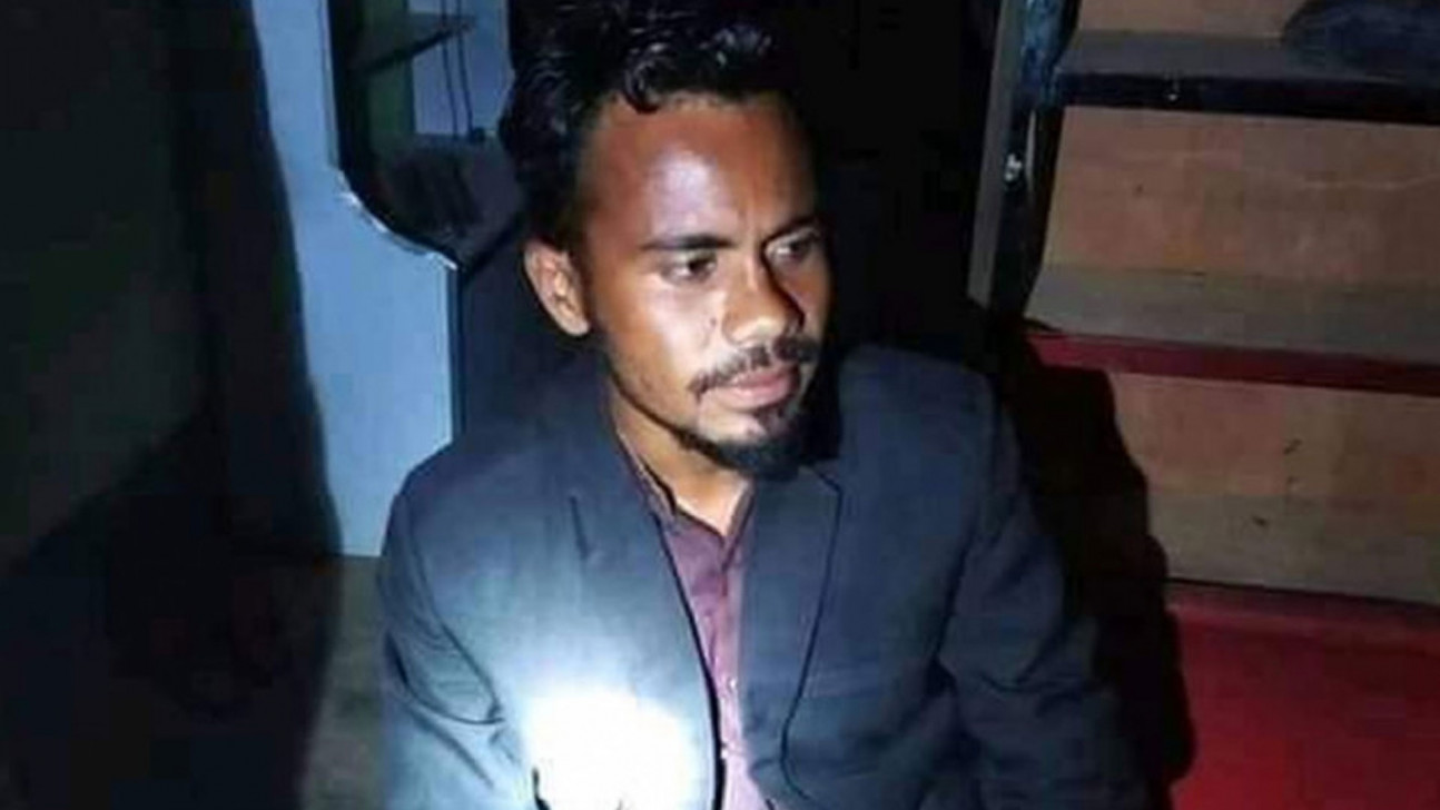 ধর্ম অবমাননার অভিযোগ: ঝুমন দাশকে আবারও তুলে নিয়েছে পুলিশ