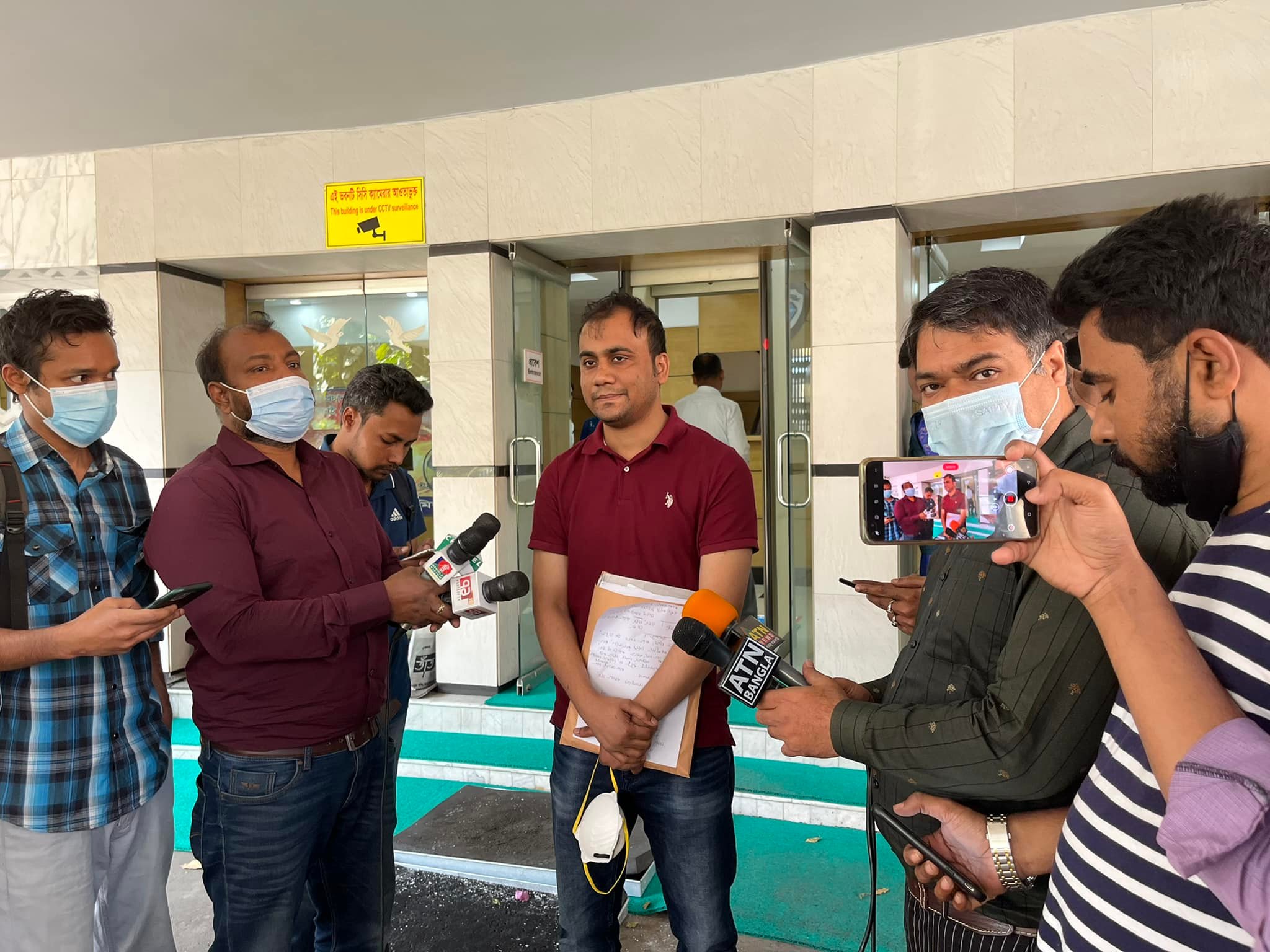 চাকরি ফিরে পেতে প্রধানমন্ত্রীর হস্তক্ষেপ কামনা শরীফ উদ্দিনের