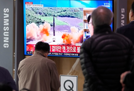 প্রথমবারের মতো আন্তঃমহাদেশীয় ক্ষেপণাস্ত্রের পরীক্ষা চালিয়েছে উত্তর কোরিয়া