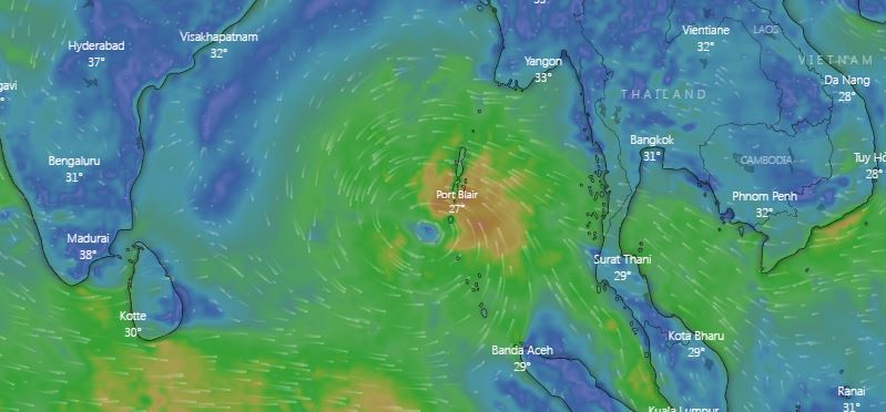 ‘অশনি’ মোকাবিলায় রোহিঙ্গা ক্যাম্পে বিশেষ প্রস্তুতি