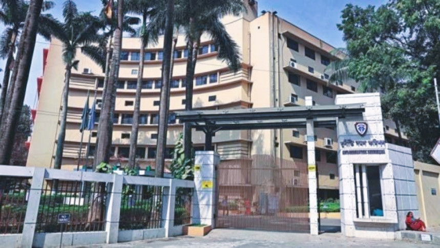 অর্থপাচার মামলা: নর্থ সাউথ বিশ্ববিদ্যালয়ের ৪ ট্রাস্টিকে জেলগেটে জিজ্ঞাসাবাদের অনুমতি