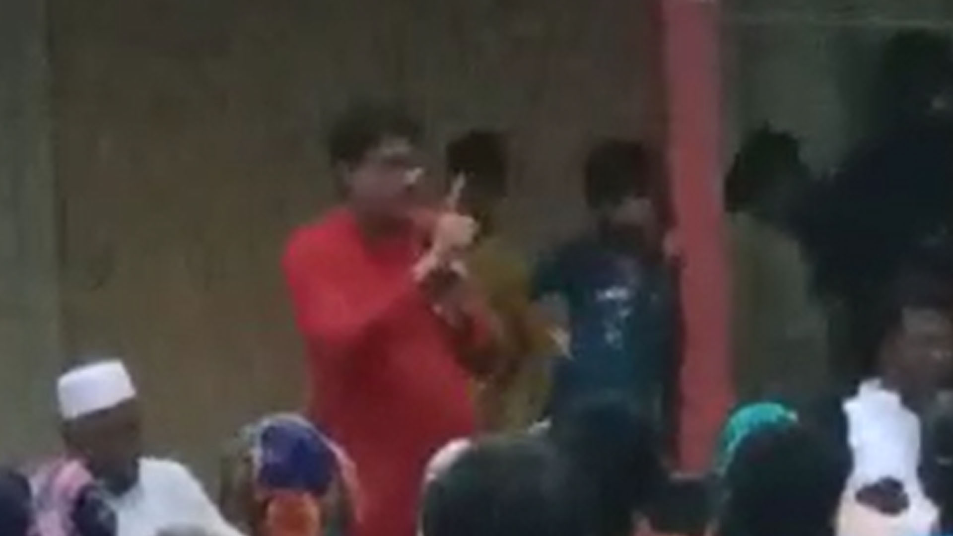 ‘যারা নৌকা মার্কায় ভোট দিবেন তারাই কেন্দ্রে আসবেন’