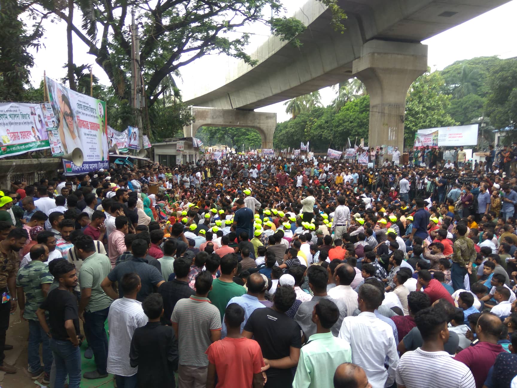 খালেদা জিয়ার সুচিকিৎসার দাবিতে প্রেসক্লাবে বিএনপির সমাবেশ