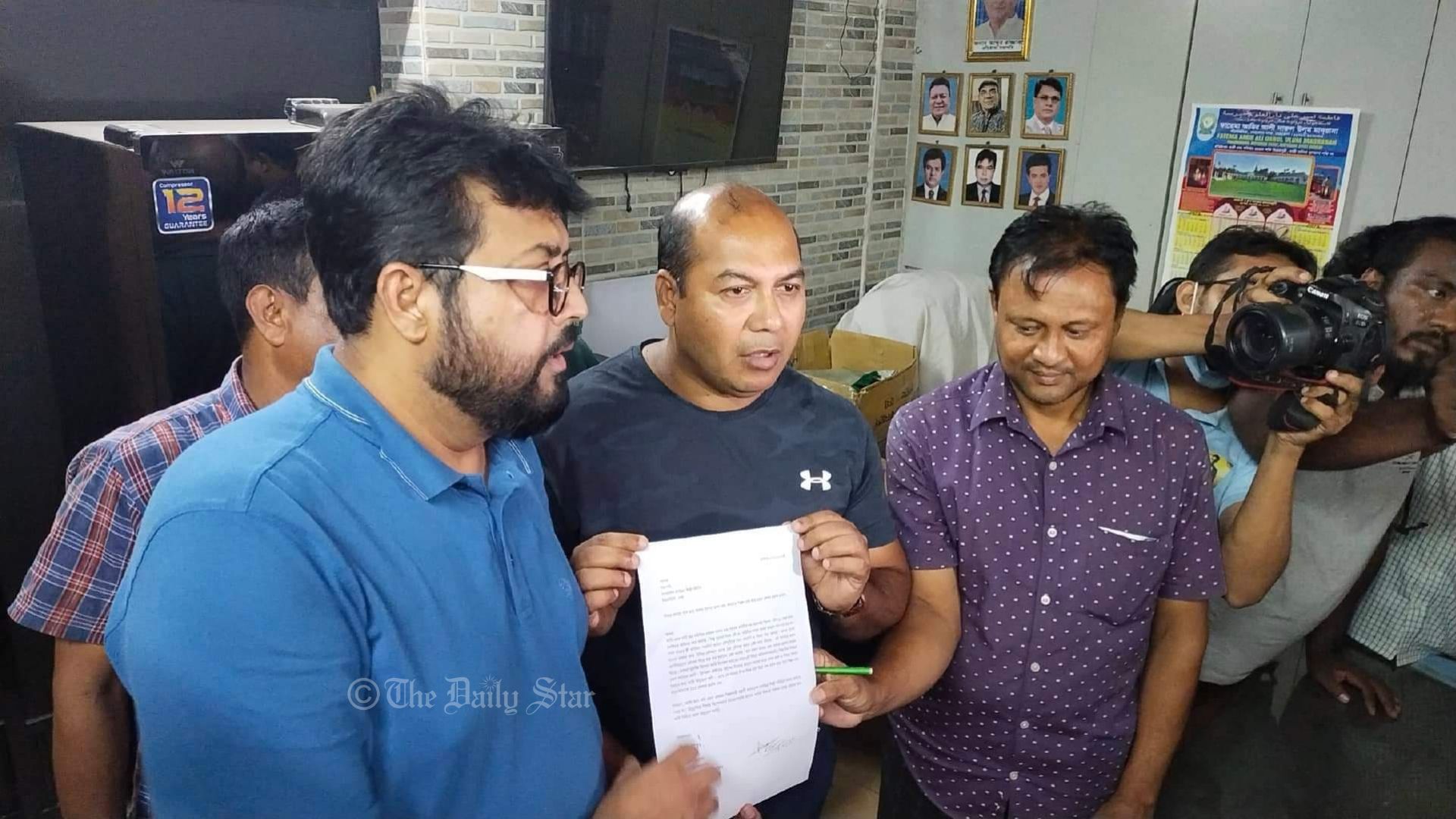 জায়েদ খানের বিরুদ্ধে শিল্পী সমিতিতে ওমর সানীর লিখিত অভিযোগ