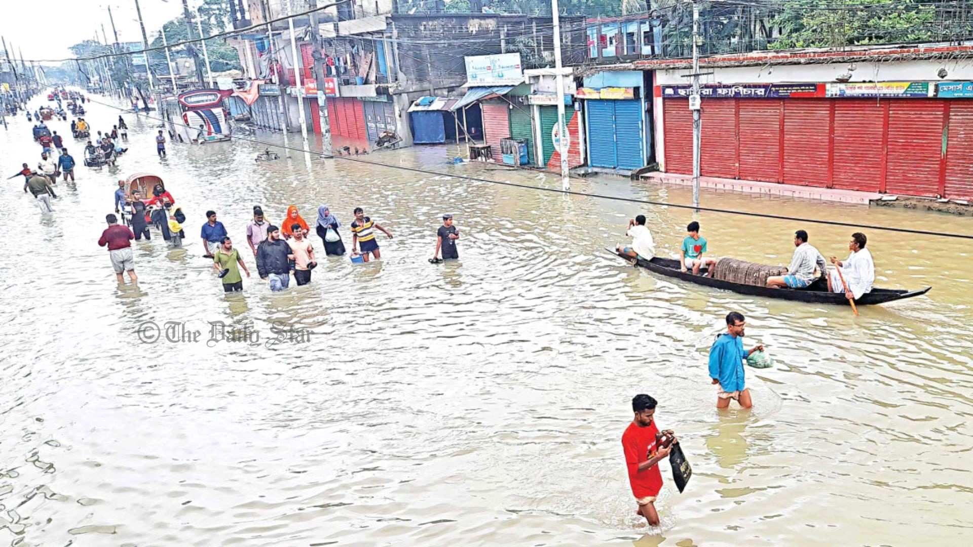 বন্যাকবলিত এলাকায় বিকল্প উপায়ে ব্যাংকিং-এম‌এফ‌এস সেবা দেওয়ার নির্দেশ