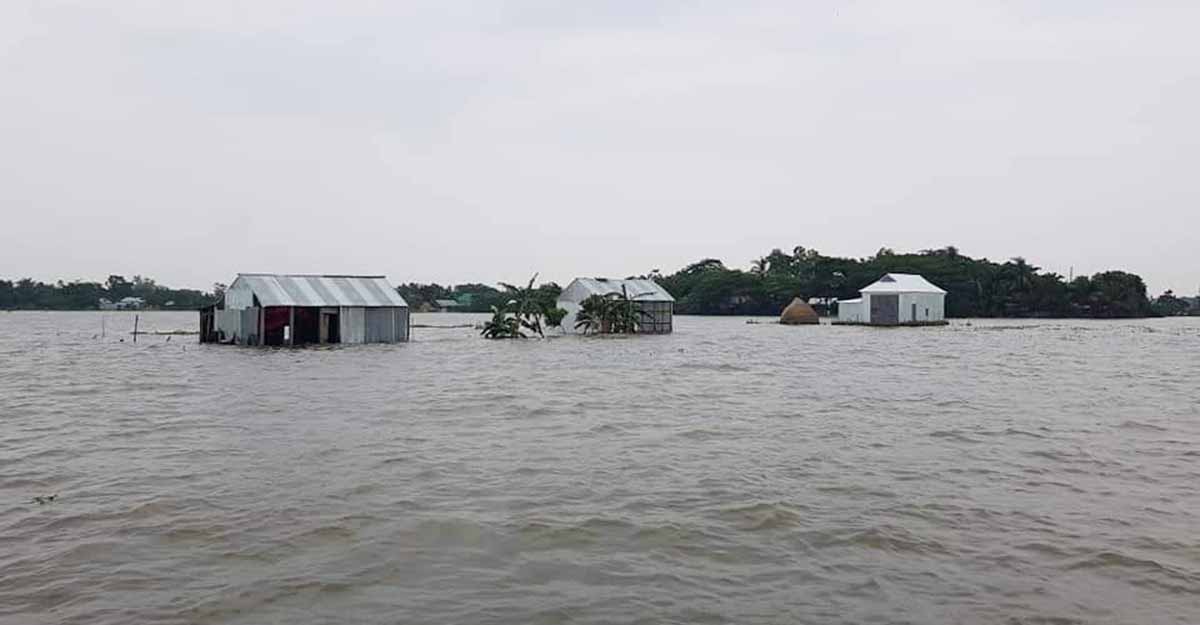 কিশোরগঞ্জের ১০ উপজেলা প্লাবিত, পানিবন্দি ৩ লাখ