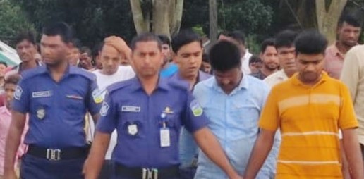 ত্রাণ চুরির অভিযোগে ইউপি সচিব কারাগারে