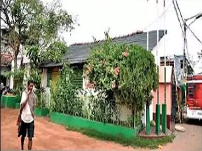 মমতার বাড়িতে ‘আগন্তুক’, লুকিয়ে ছিলেন সারারাত