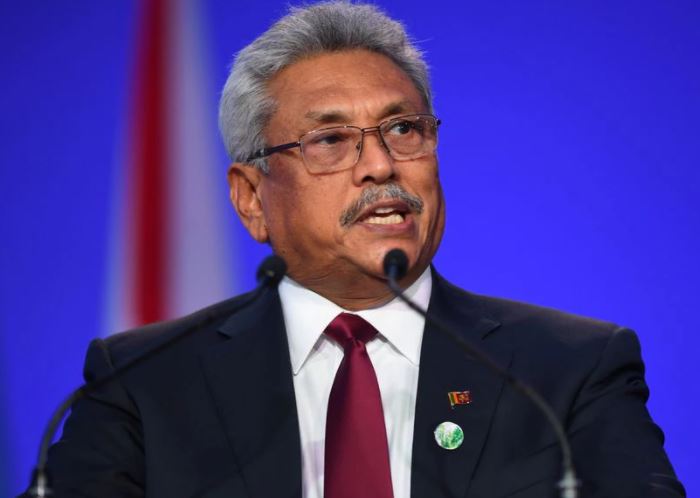 শ্রীলঙ্কার প্রেসিডেন্টের বাসভবনে ঢুকে পড়েছেন বিক্ষোভকারীরা