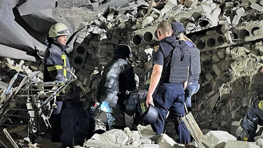 পূর্ব ইউক্রেনে রাশিয়ার রকেট হামলায় নিহত ১৫ 