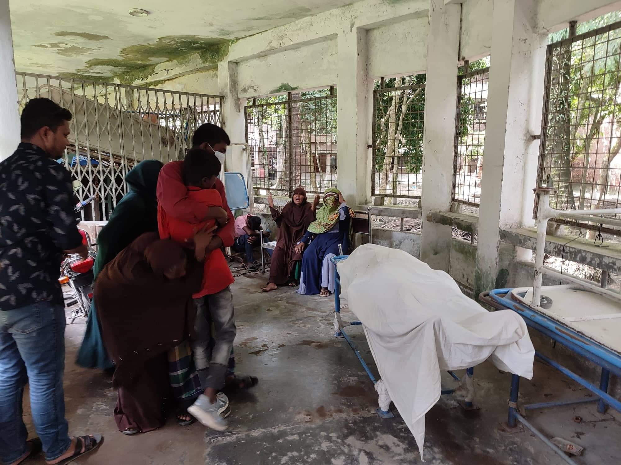 ভোলায় সংঘর্ষ: পুলিশের ২ মামলায় আসামি ৬০০