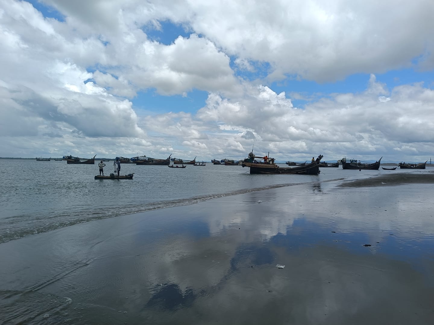 হেঁটে বাংলাদেশ: কক্সবাজার সৈকতের ১০২ কিলোমিটার সম্পন্ন