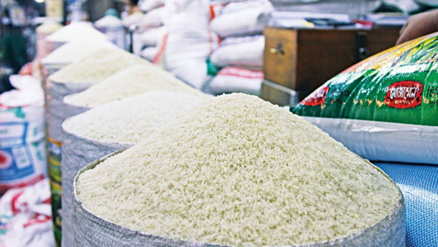 দিনাজপুরে চাল কেজিতে বেড়েছিল ৮-১০ টাকা, কমেছে ২-৩ টাকা