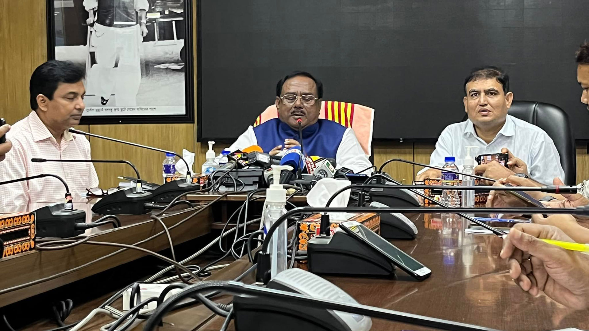 চালের বাজার স্থিতিশীল রাখতে আমদানি অব্যাহত থাকবে: খাদ্যমন্ত্রী