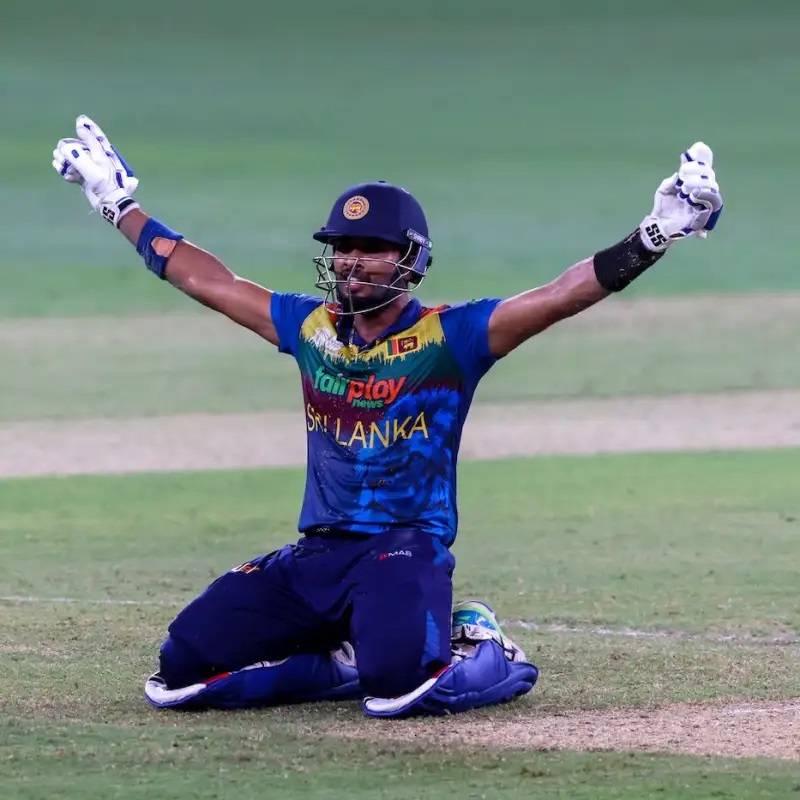 শেষ ওভারের রোমাঞ্চে যেভাবে টানা তিন জয় শ্রীলঙ্কার