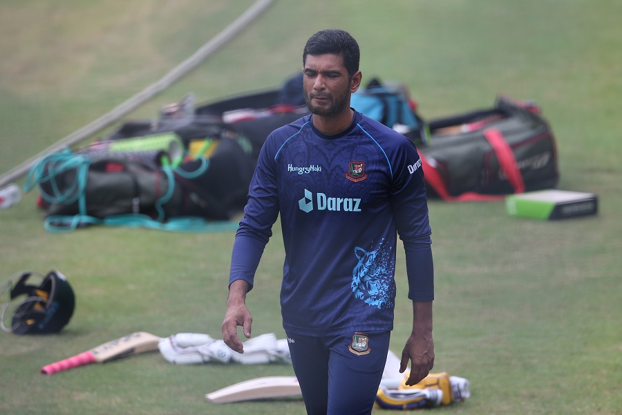 পাওয়ার প্লেতেও দেখা হয়েছে মাহমুদউল্লাহর ব্যাটিং
