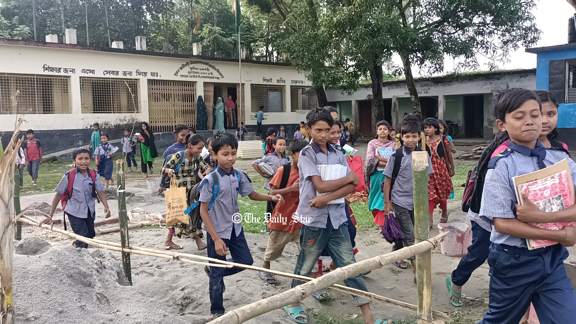 স্কুলমাঠে বাড়ি-কলাবাগান, খেলাধুলা বঞ্চিত শিক্ষার্থীরা