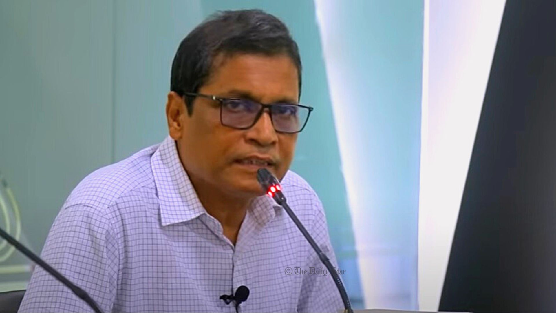 অধ্যাপক এম শামসুল আলমের ব্যাখ্যা-বিশ্লেষণে বিদ্যুৎ বিপর্যয়ের কারণ