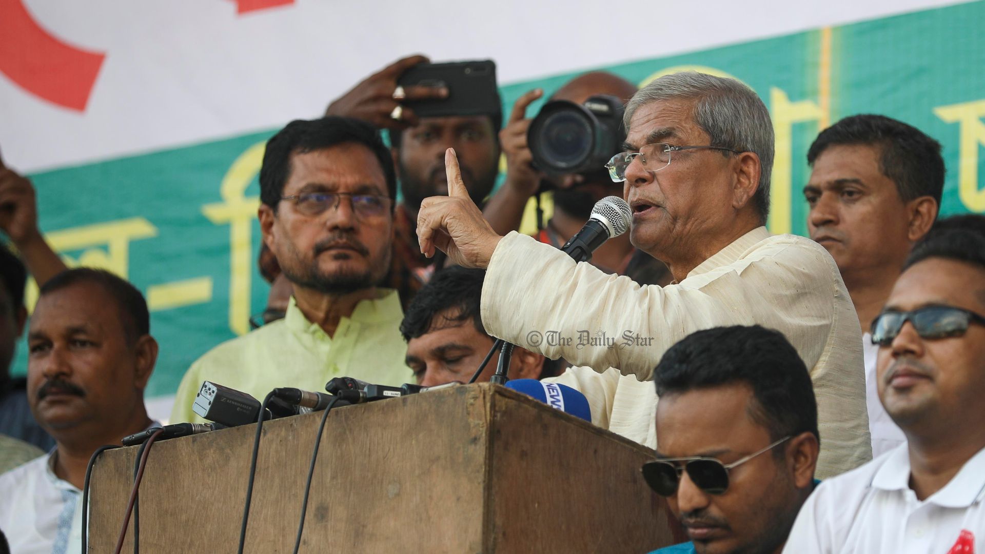 ‘র্যাব নয়, দরকার ছিল সরকারের বিরুদ্ধে নিষেধাজ্ঞা’