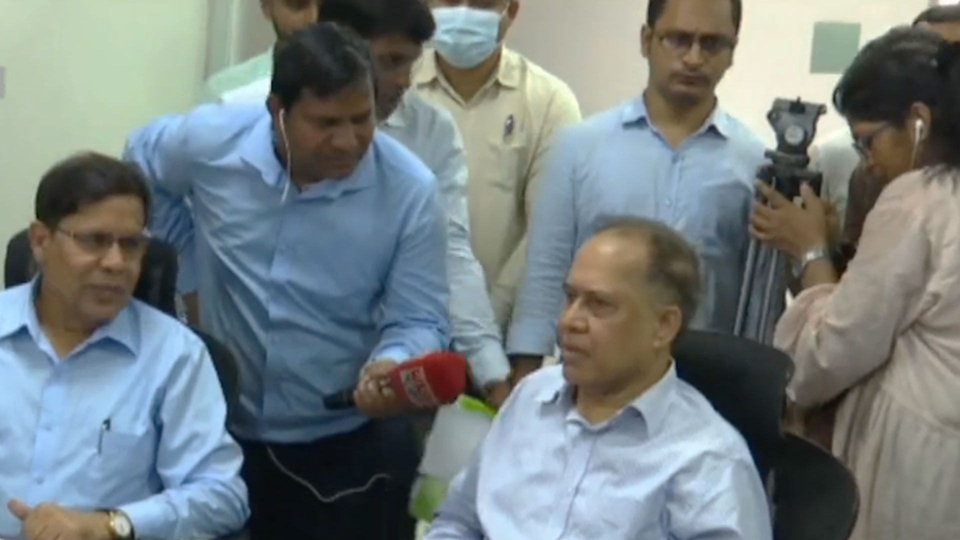 গাইবান্ধা-৫ আসনের উপনির্বাচনে ৪০ কেন্দ্রে ভোটগ্রহণ স্থগিত