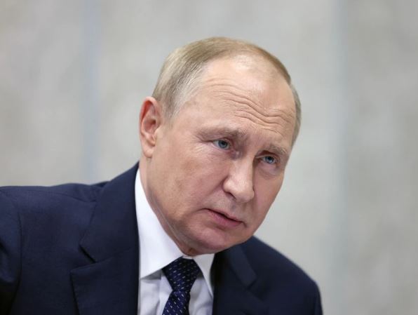 পুতিনের বিরুদ্ধে গ্রেপ্তারি পরোয়ানা