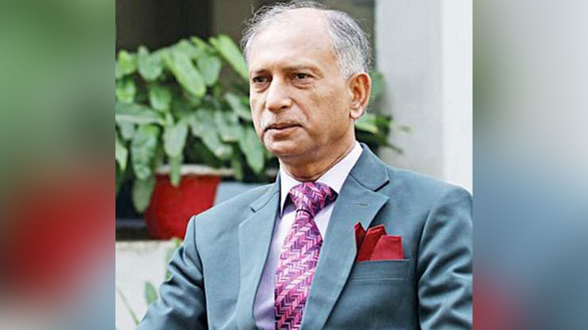 বাবা-মায়ের পাশে চিরনিদ্রায় শায়িত অধ্যাপক আরেফিন সিদ্দিক