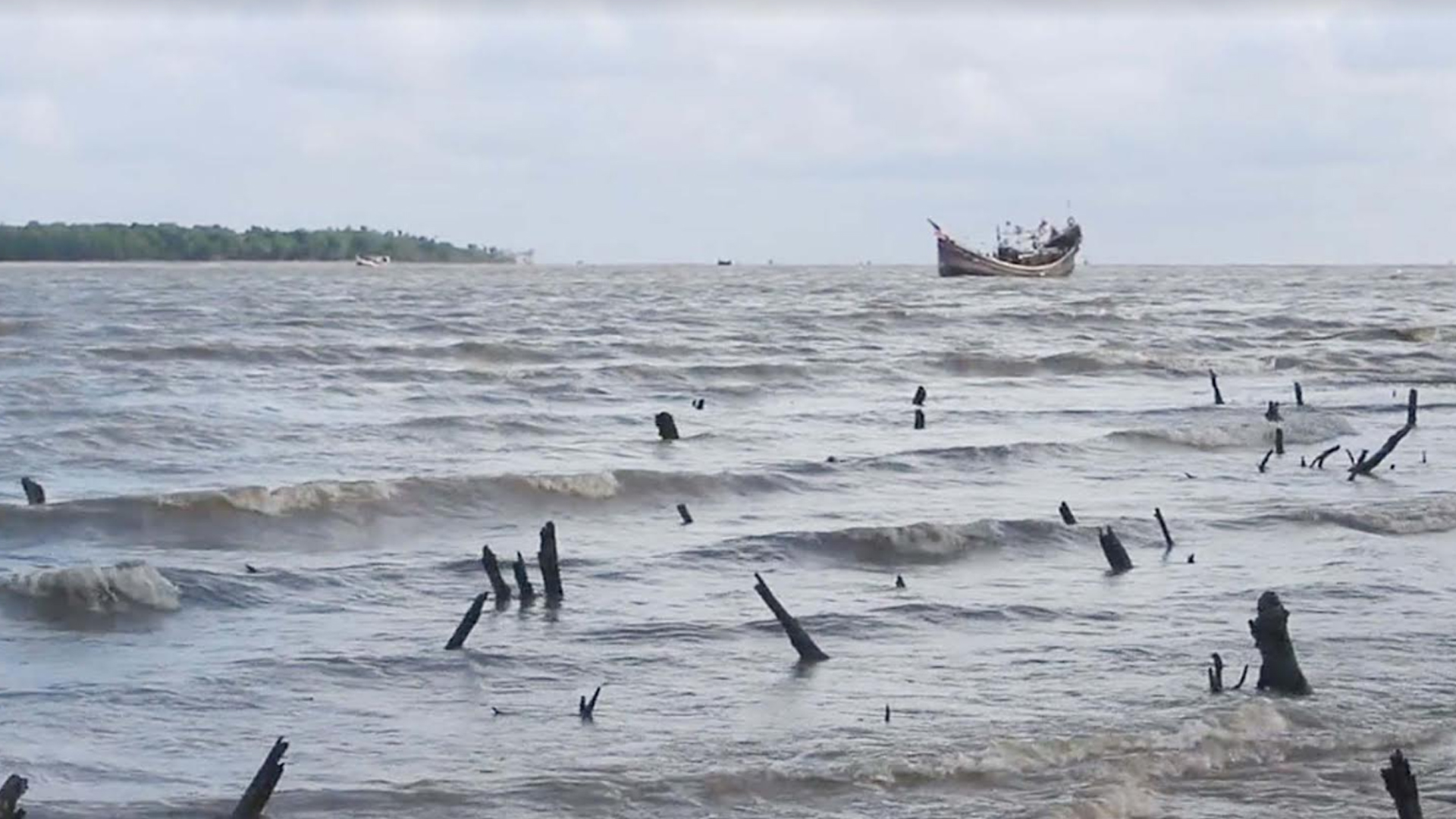 দুর্যোগপ্রবণ বরগুনায় নেই আবহাওয়া অফিস