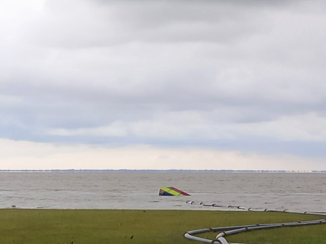 মীরসরাইয়ে ড্রেজার ডুবে ৮ শ্রমিকের মৃত্যুর আশঙ্কা