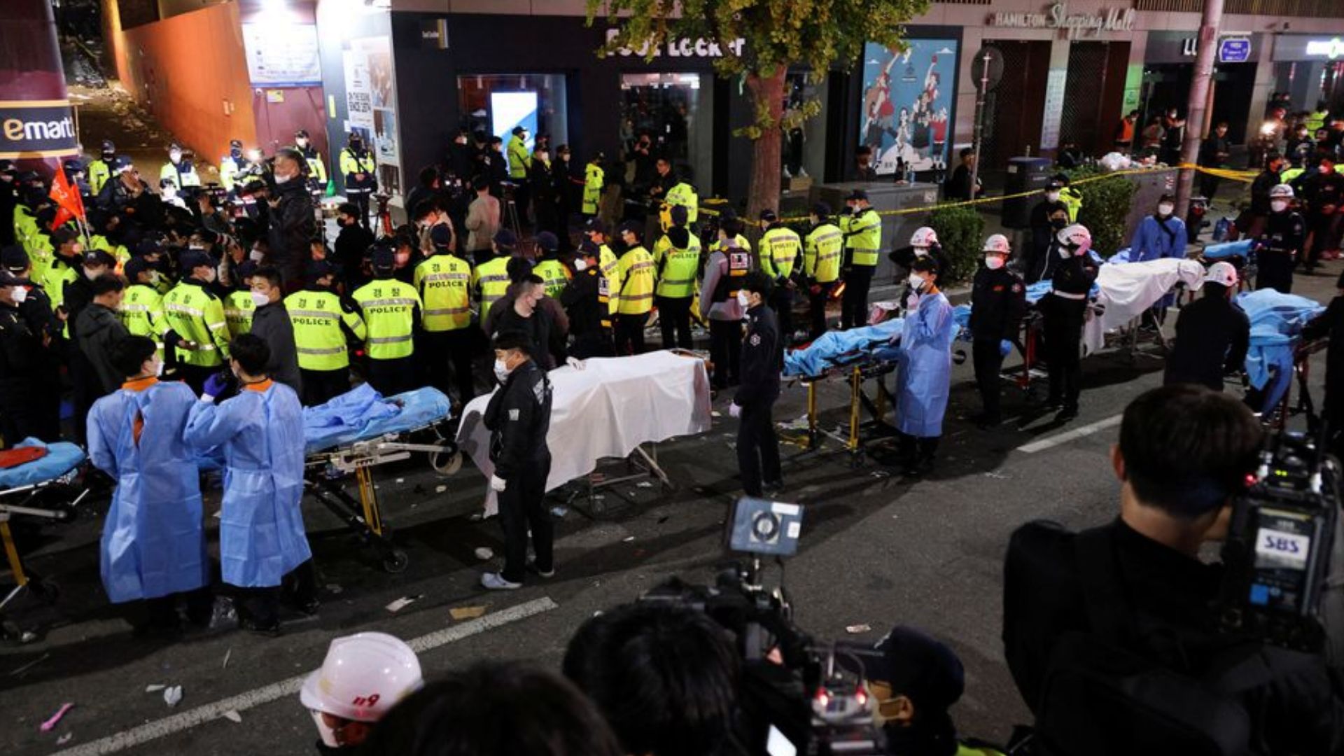 দ.কোরিয়ায় হ্যালোইন উৎসবে পদদলিত হয়ে নিহত বেড়ে ১৪৬