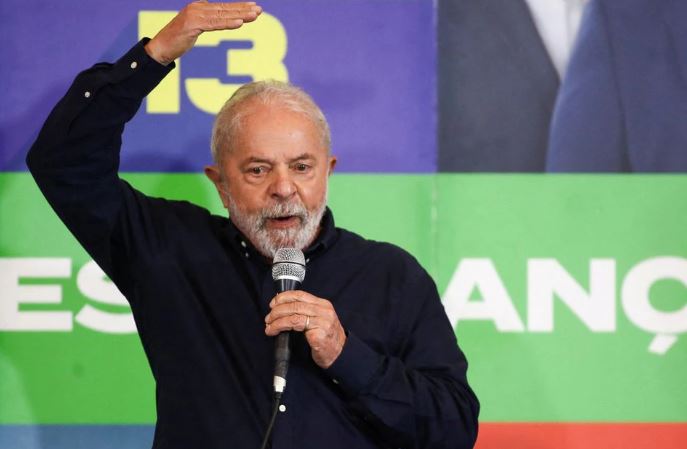 ৮ বছর পর ক্ষমতায় ফিরলেন লুলা