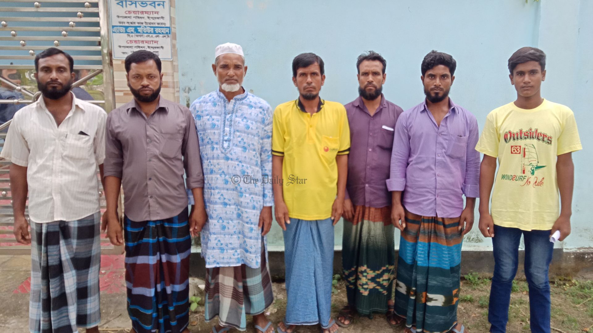 প্রশাসনের আচরণে খুশি নন ভারতফেরত জেলেরা