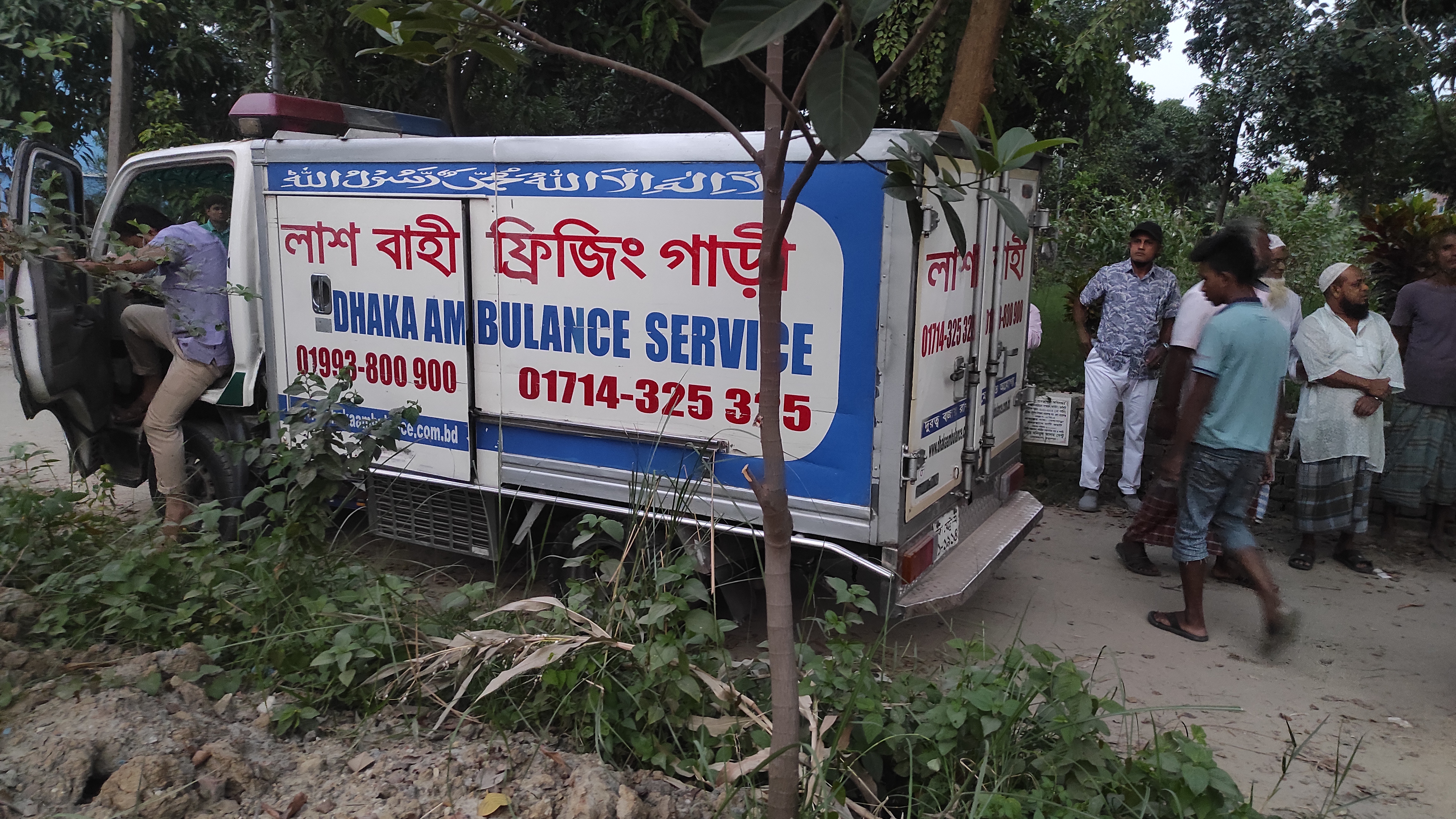 বুয়েট শিক্ষার্থী ফারদিনের দাফন সম্পন্ন