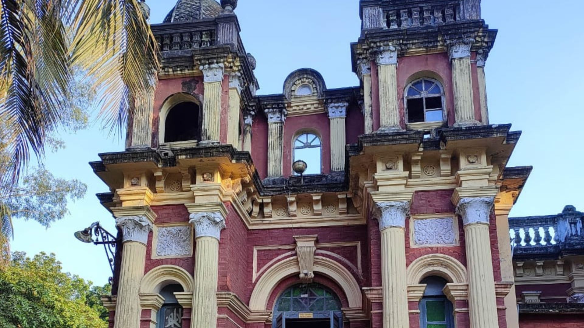 ঐতিহাসিক নিদর্শন শশীলজের একাল-সেকাল