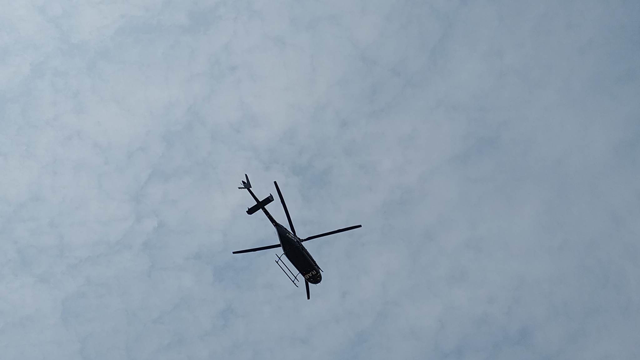 বিএনপির সমাবেশের উপর দিয়ে উড়ছে র্যাবের হেলিকপ্টার