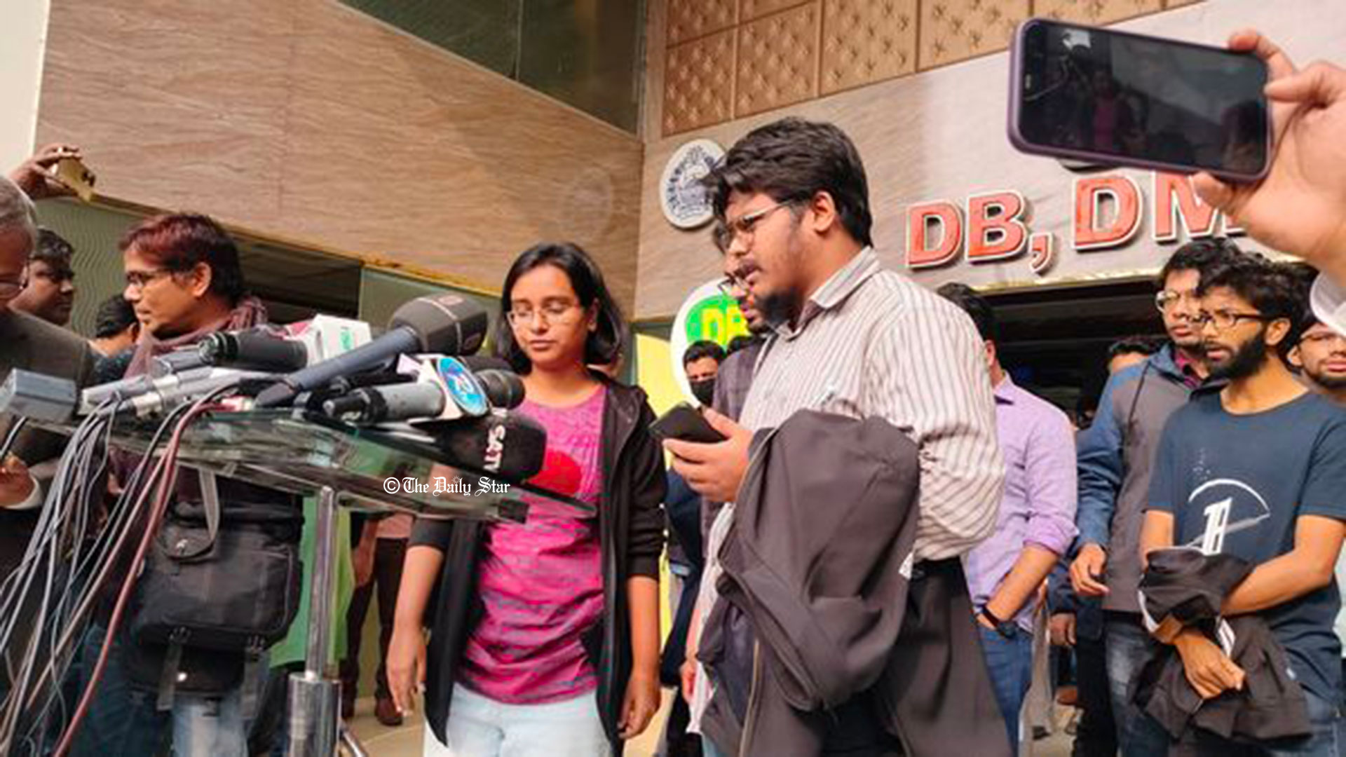 ফারদিনের আত্মহত্যার সলিড প্রমাণ দেখাতে পারেনি ডিবি: বুয়েট শিক্ষার্থীরা