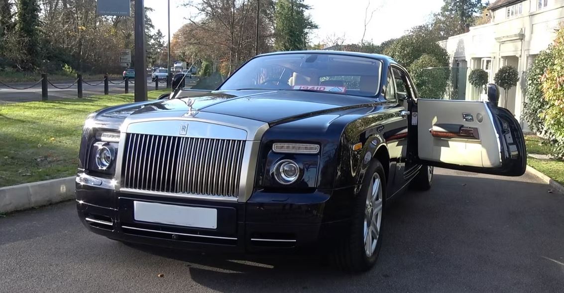 রোলস রয়েস গাড়ি কেনার পূর্বশর্ত